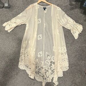 Daytrip Cream Floral Lace Cardigan